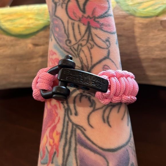 Pink Harley Davidson survival strap bracelet - Picture 3 of 9